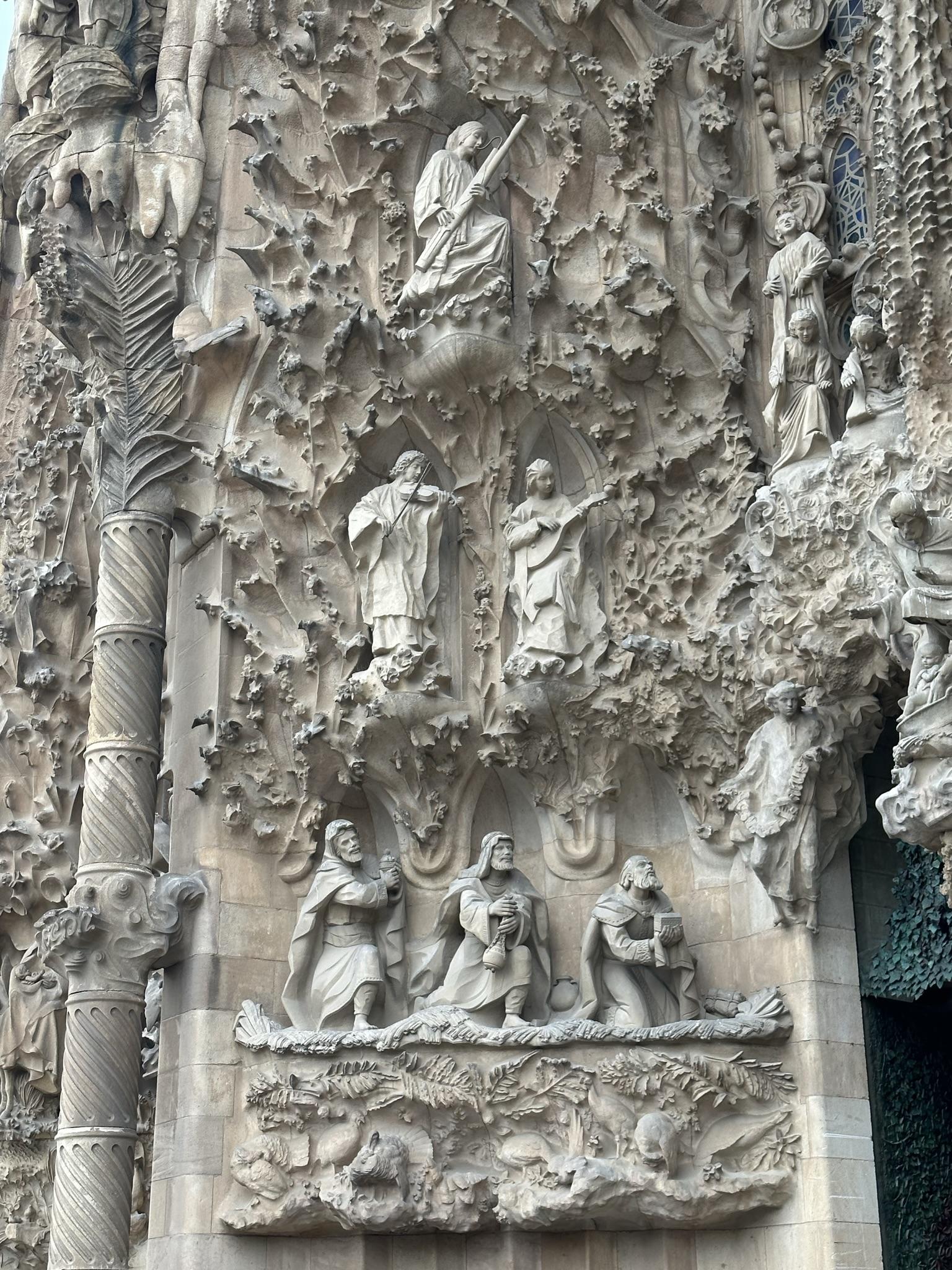 Each side of the basilica represents a different era or saga, each having different sculputre styles and high level of detail